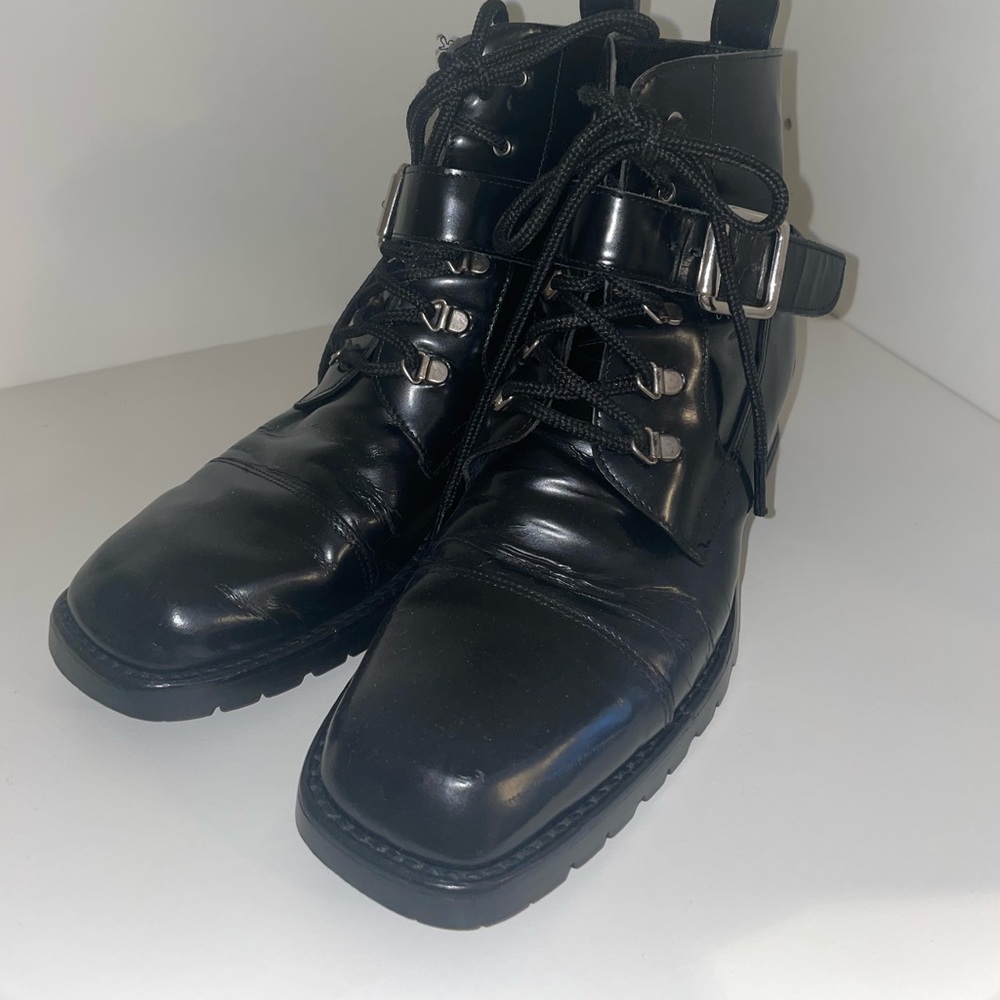 Donald J Pliner Women’s Lace Up Boots